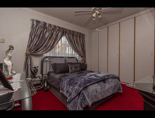 3 BEDROOM HOUSE FOR SALE IN WINCHESTER HILLS